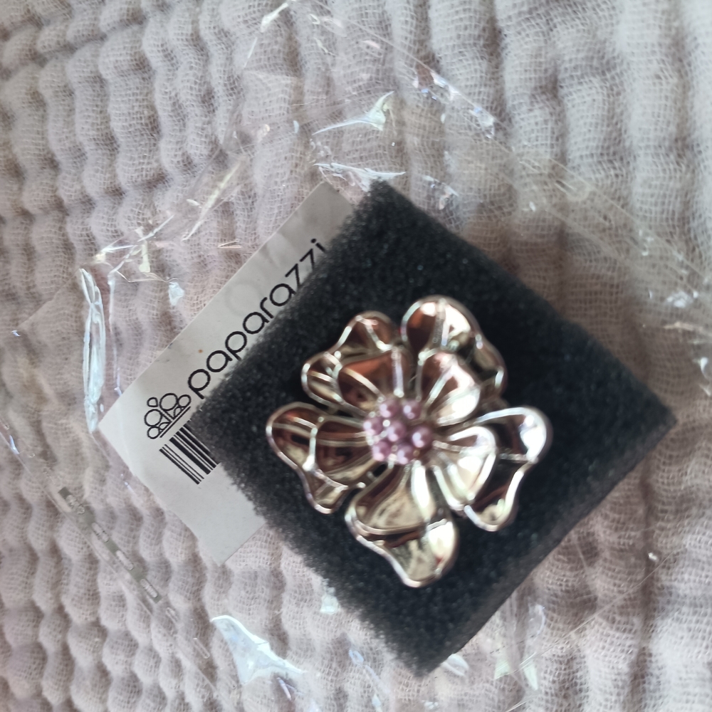Paparazzi Gold and Pink Flower Ring